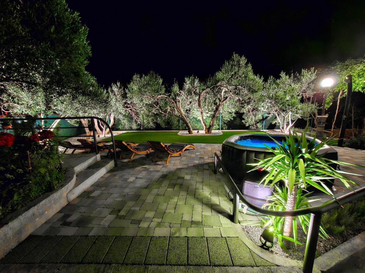 מאקרסקה Apartments Vukovic Vanja מראה חיצוני תמונה
