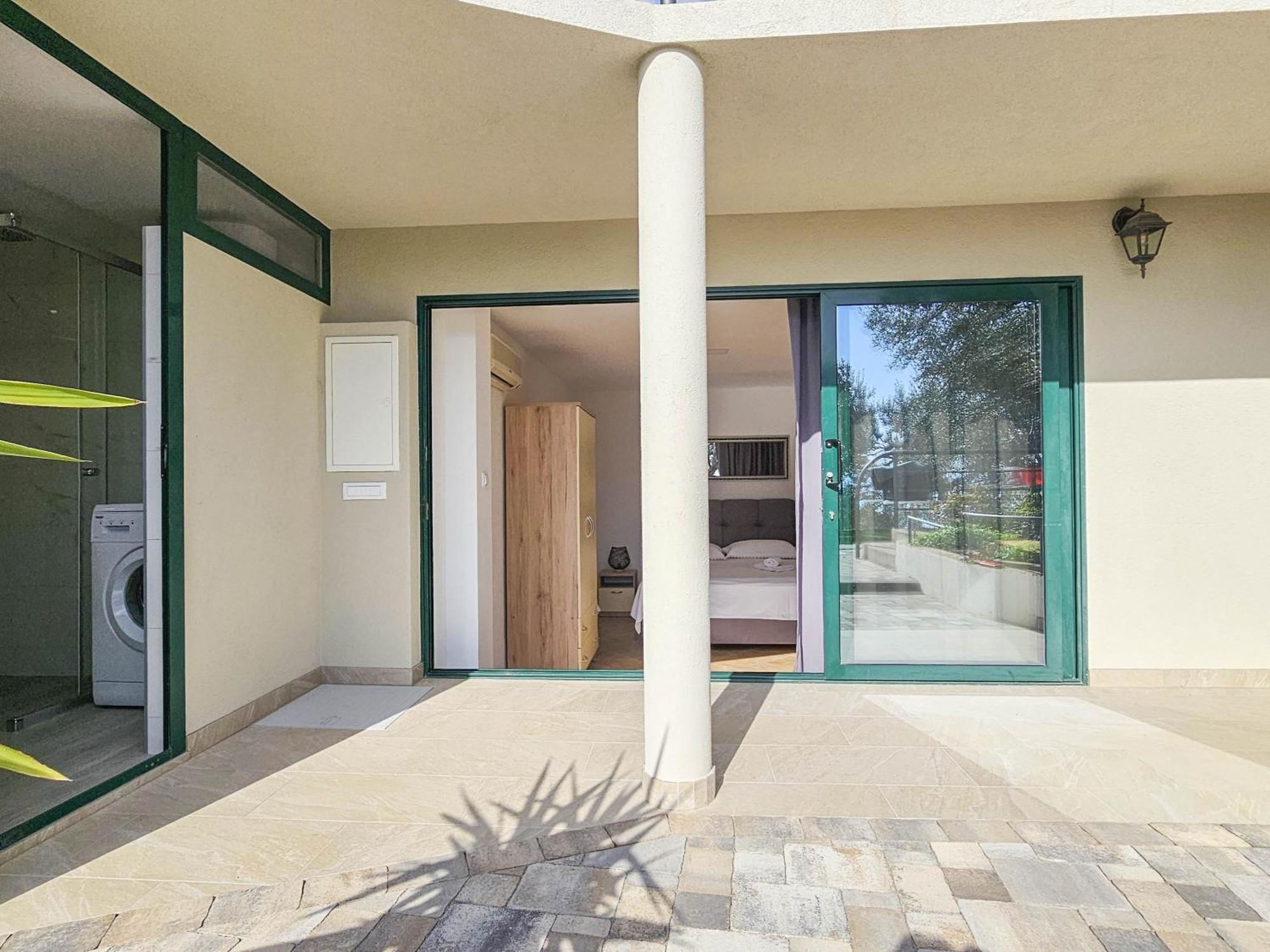 מאקרסקה Apartments Vukovic Vanja מראה חיצוני תמונה