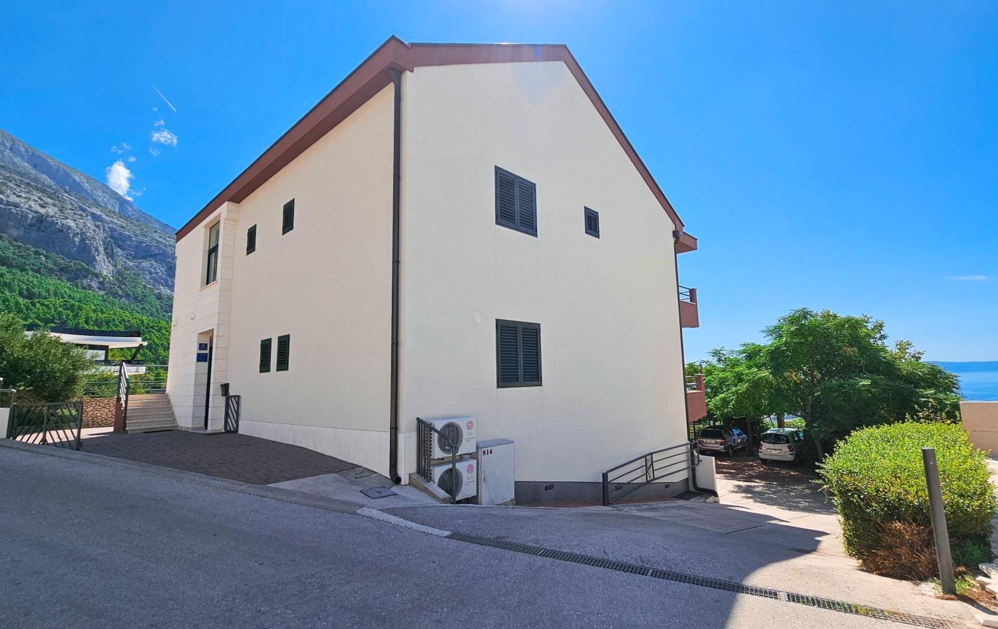 מאקרסקה Apartments Vukovic Vanja מראה חיצוני תמונה